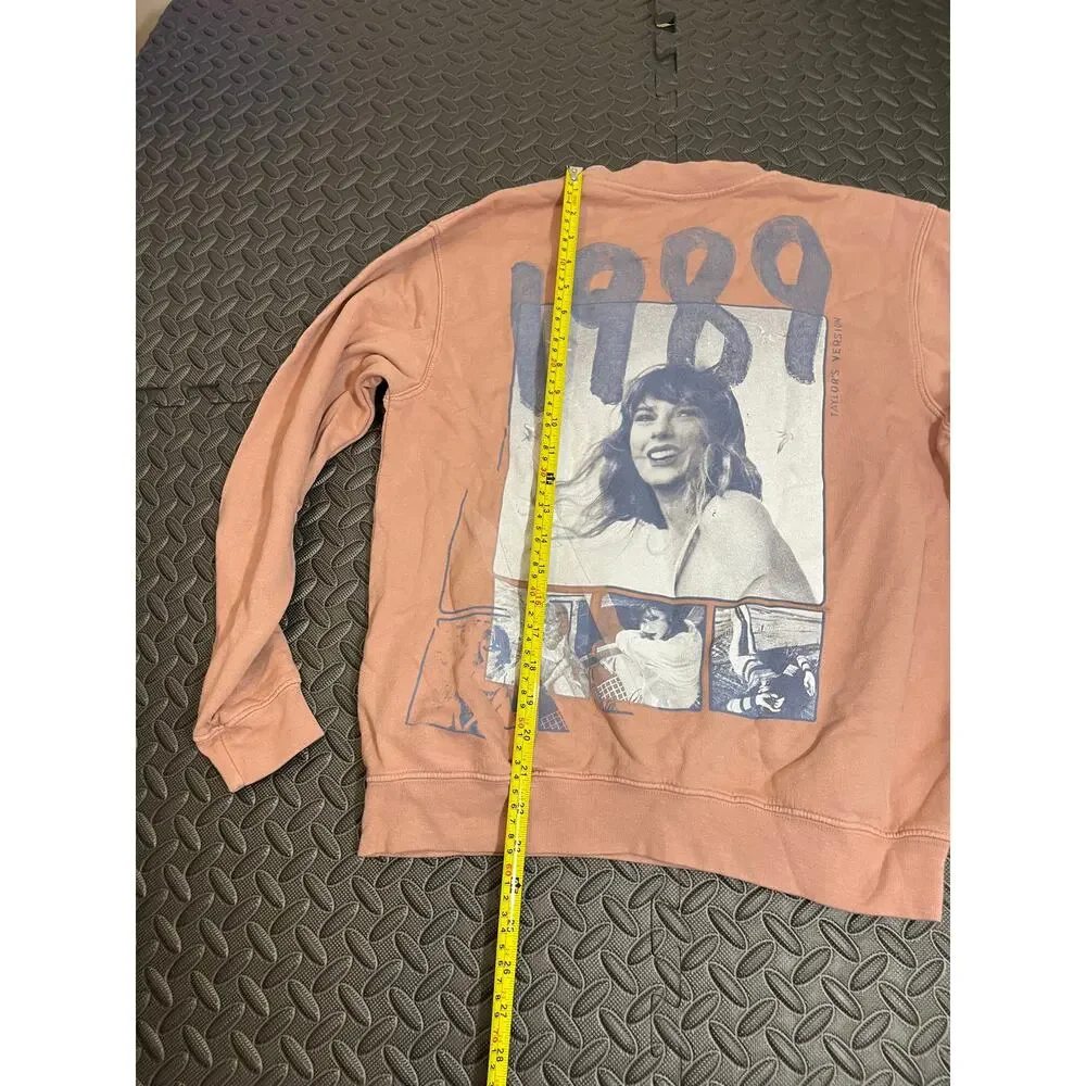 Taylor Swift 1989 (Taylor’s Version) Pink Crewneck size‎ xs Womens